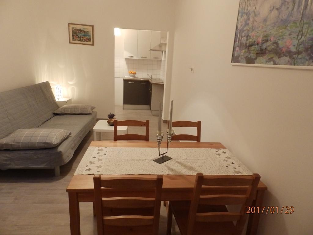 Apartments Ruzica Заострог Экстерьер фото