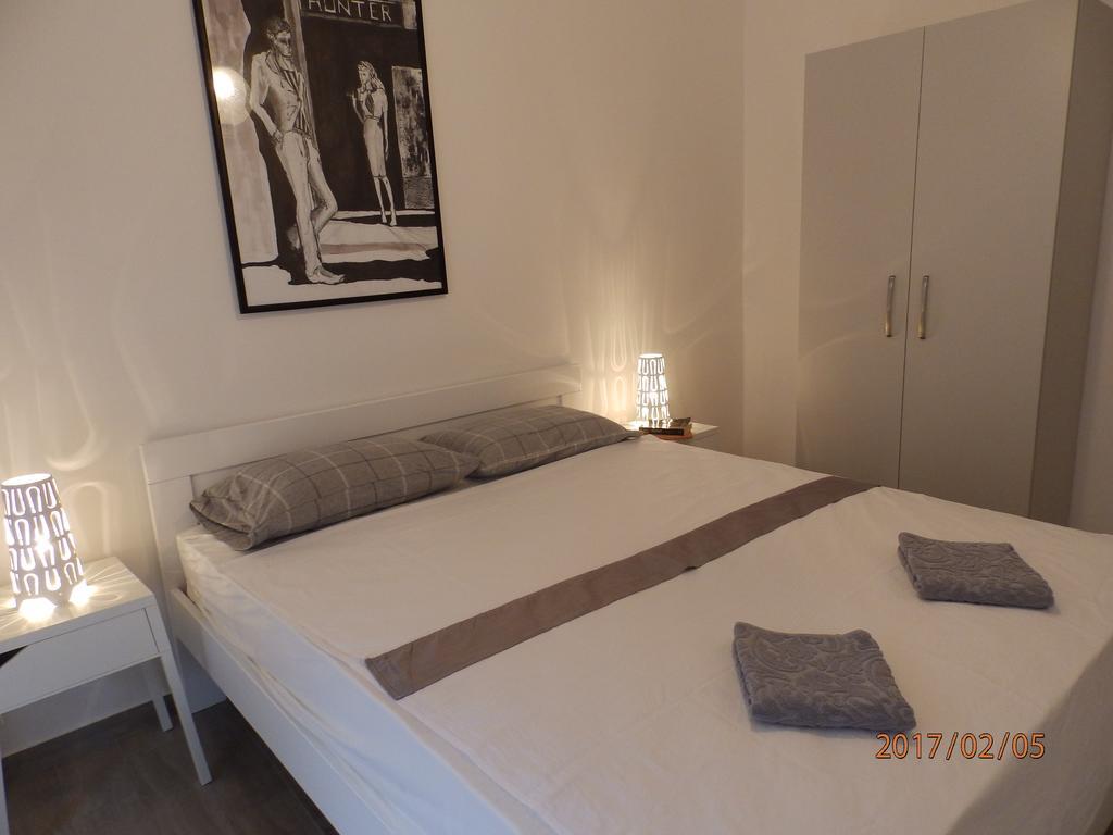 Apartments Ruzica Заострог Экстерьер фото